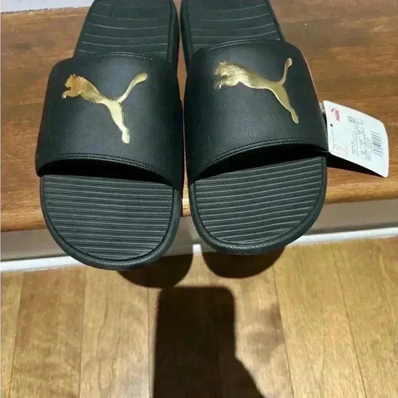 Puma  NWT black and gold men slide sandals - Picture 4 of 5